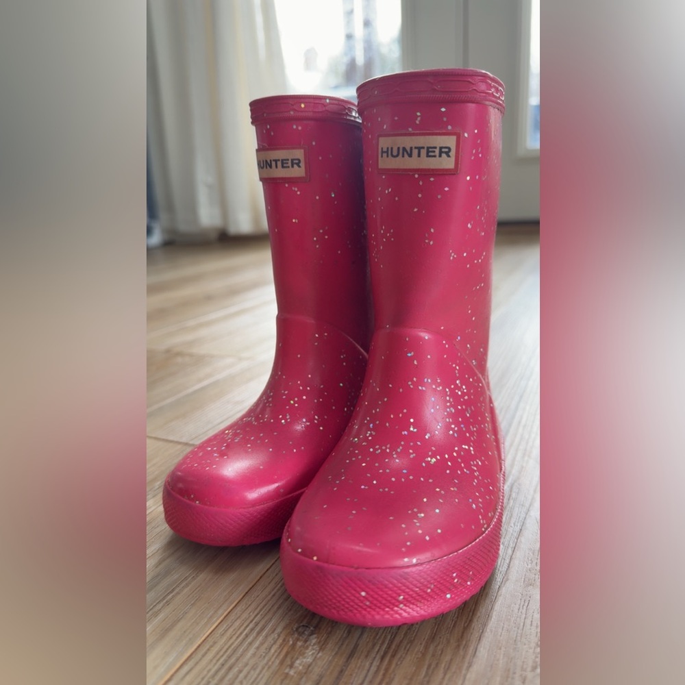 Hunter Kids Pink Glitter Rubber Rain Boots